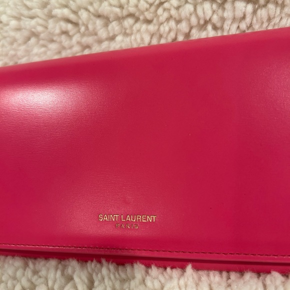 YSL Continental Leather Wallet in Pink - Picture 2 of 11